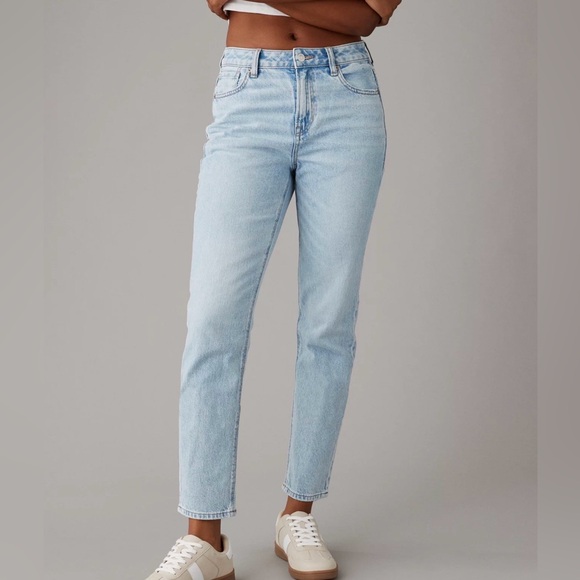 American Eagle Outfitters Denim - American Eagle Outfitters Light Blue High-Rise Straight Jeans